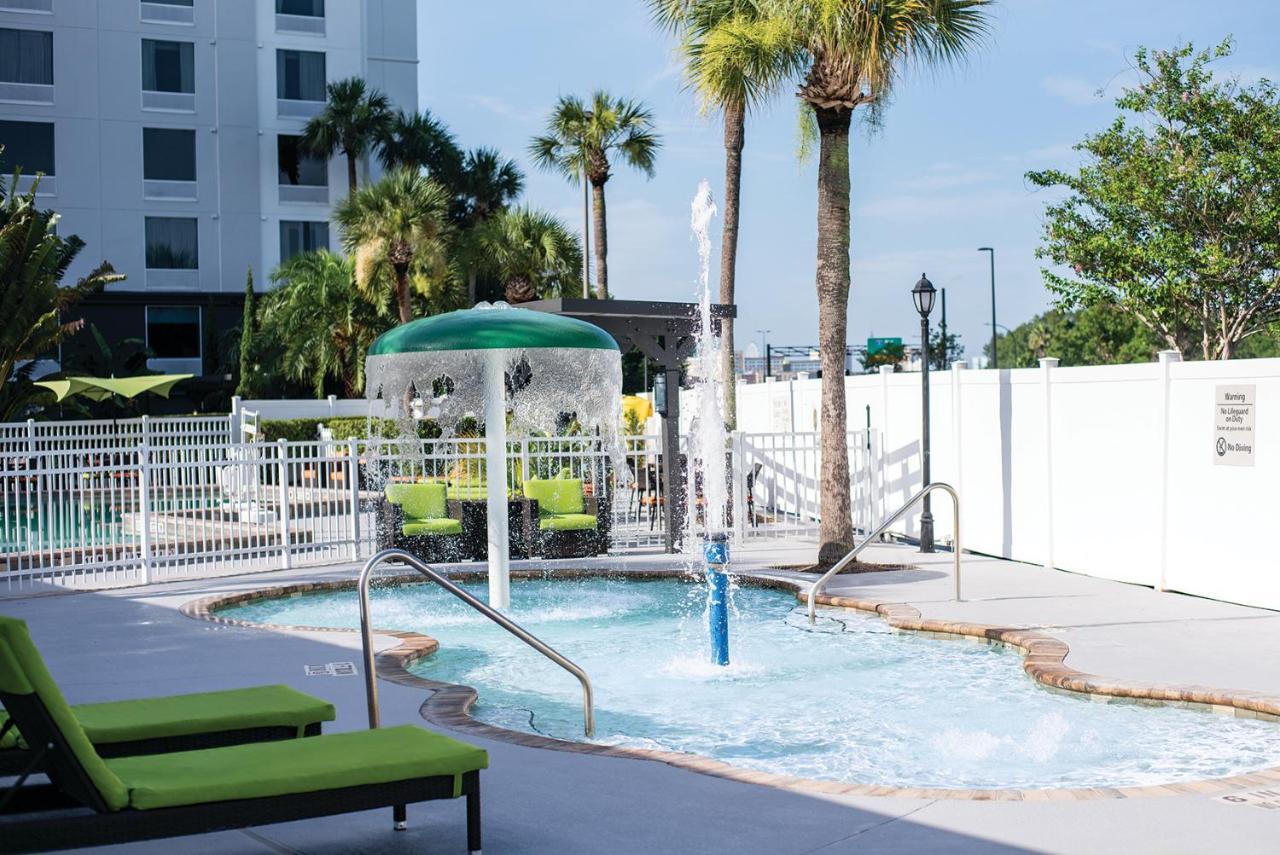 Holiday Inn & Suites Across From Universal Orlando, An Ihg Hotel Esterno foto